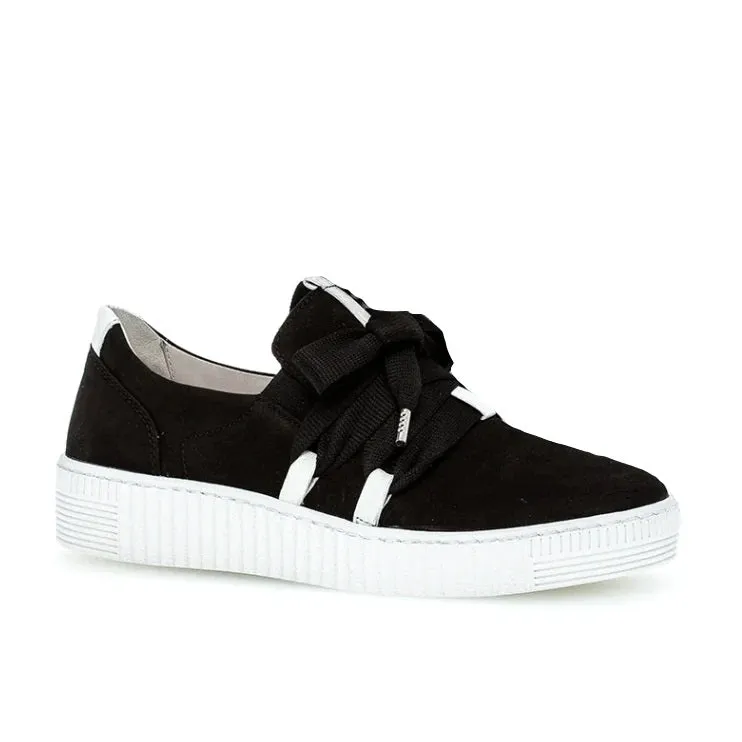 Bow Sneaker - Black