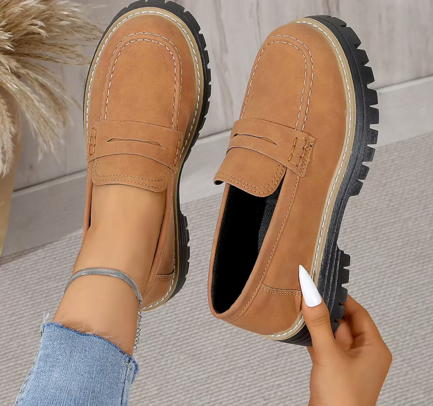 CUTE & COMFY SLIP ON LOAFER