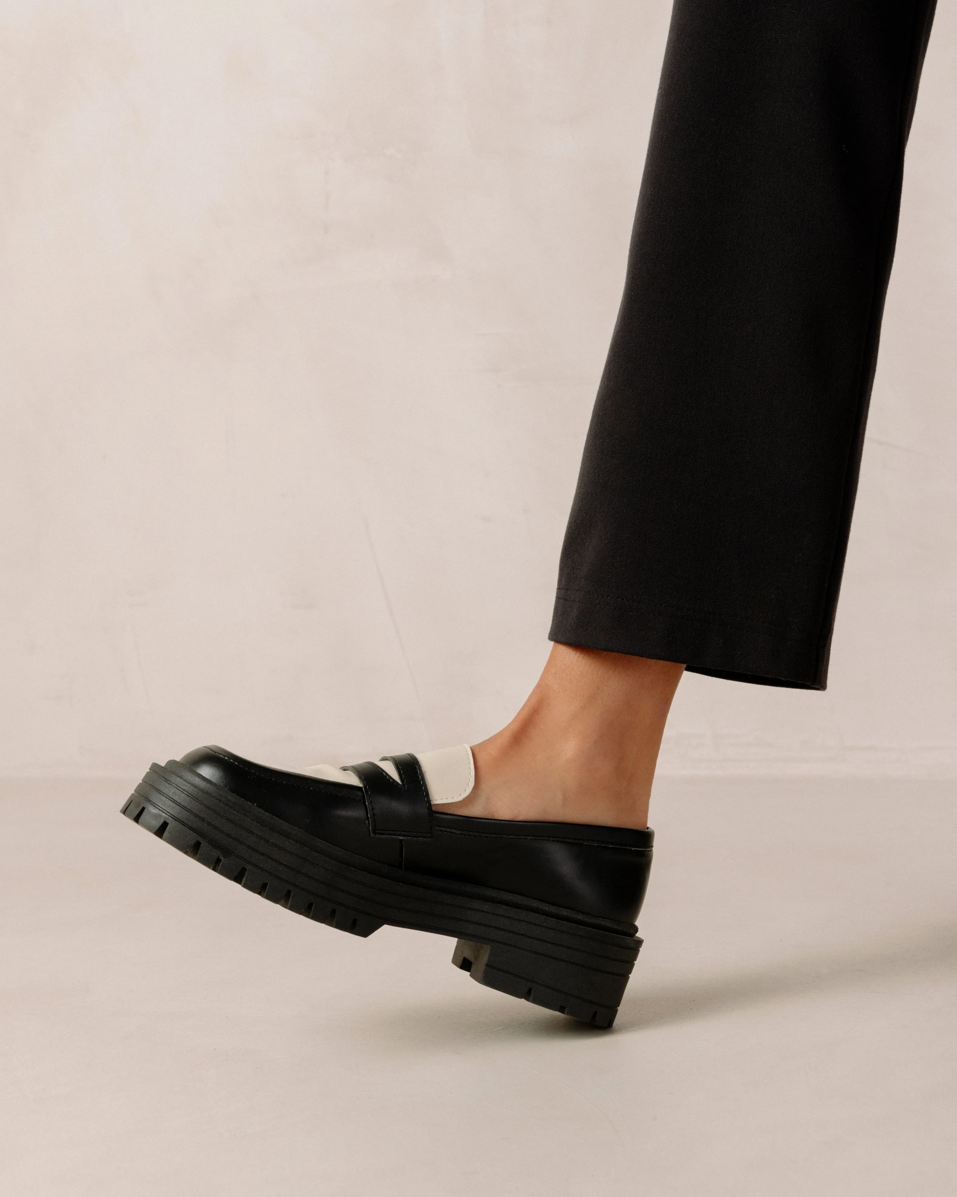 Mask Bicolor Black Vegan Leather Loafers