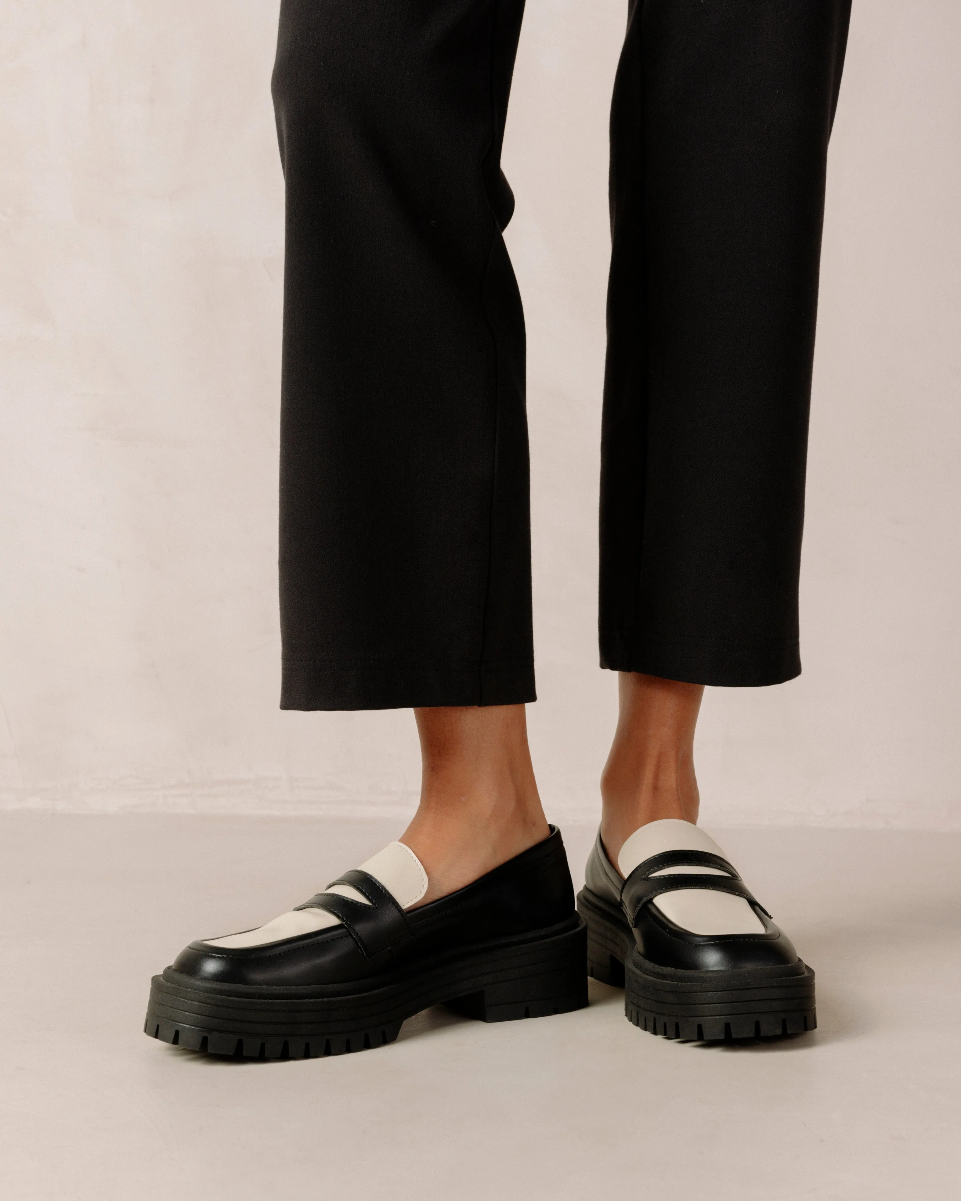 Mask Bicolor Black Vegan Leather Loafers