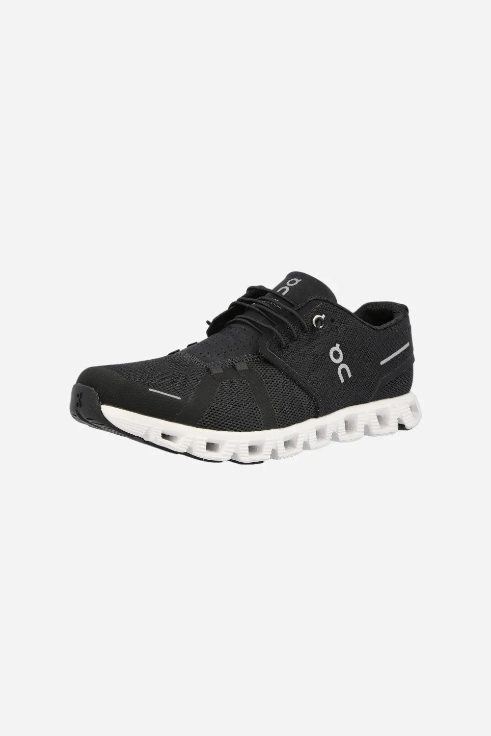 ON Running Women's Cloud 5 in Black/White